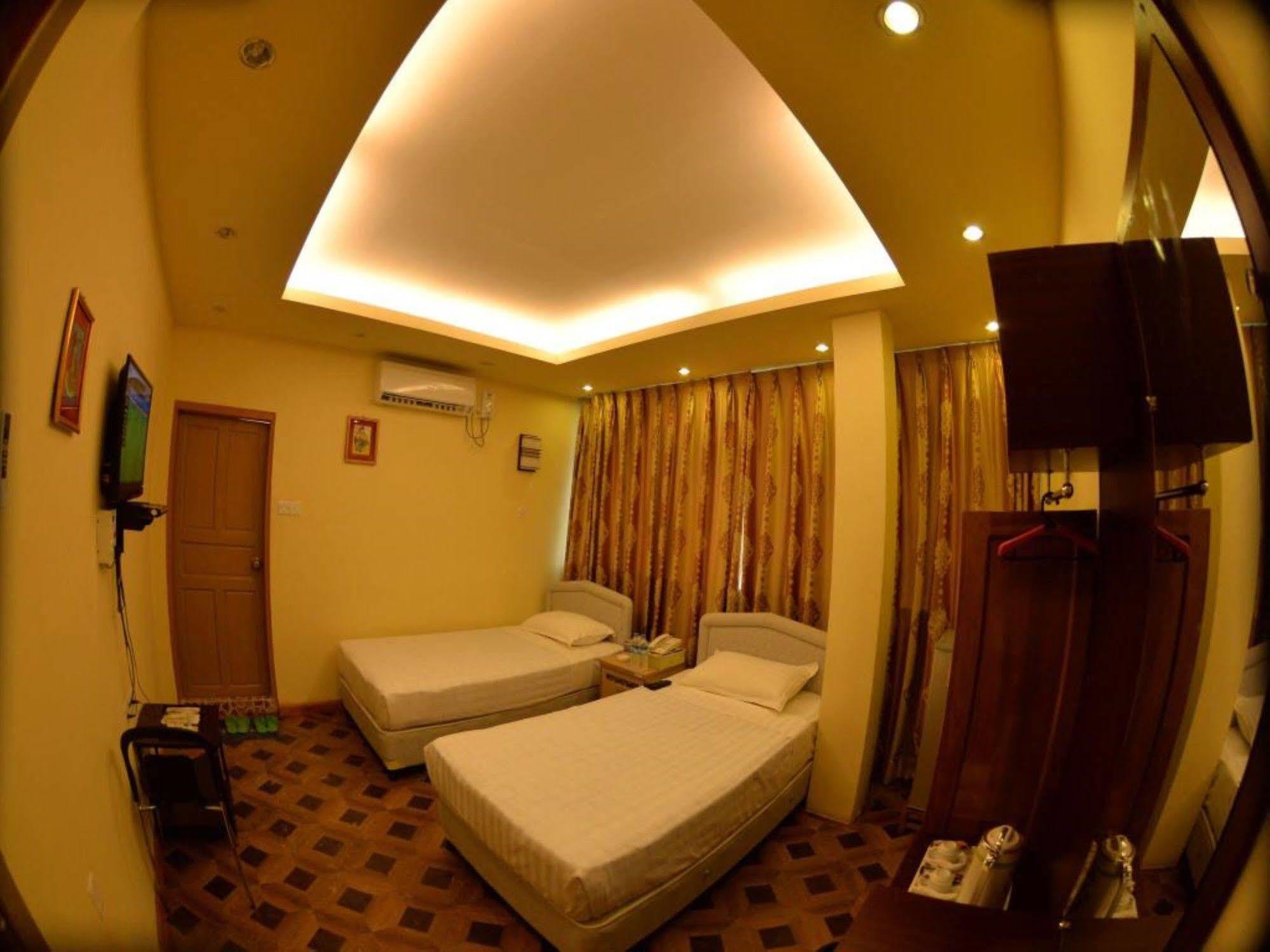 New Golden Forward Hotel Rangun Zewnętrze zdjęcie