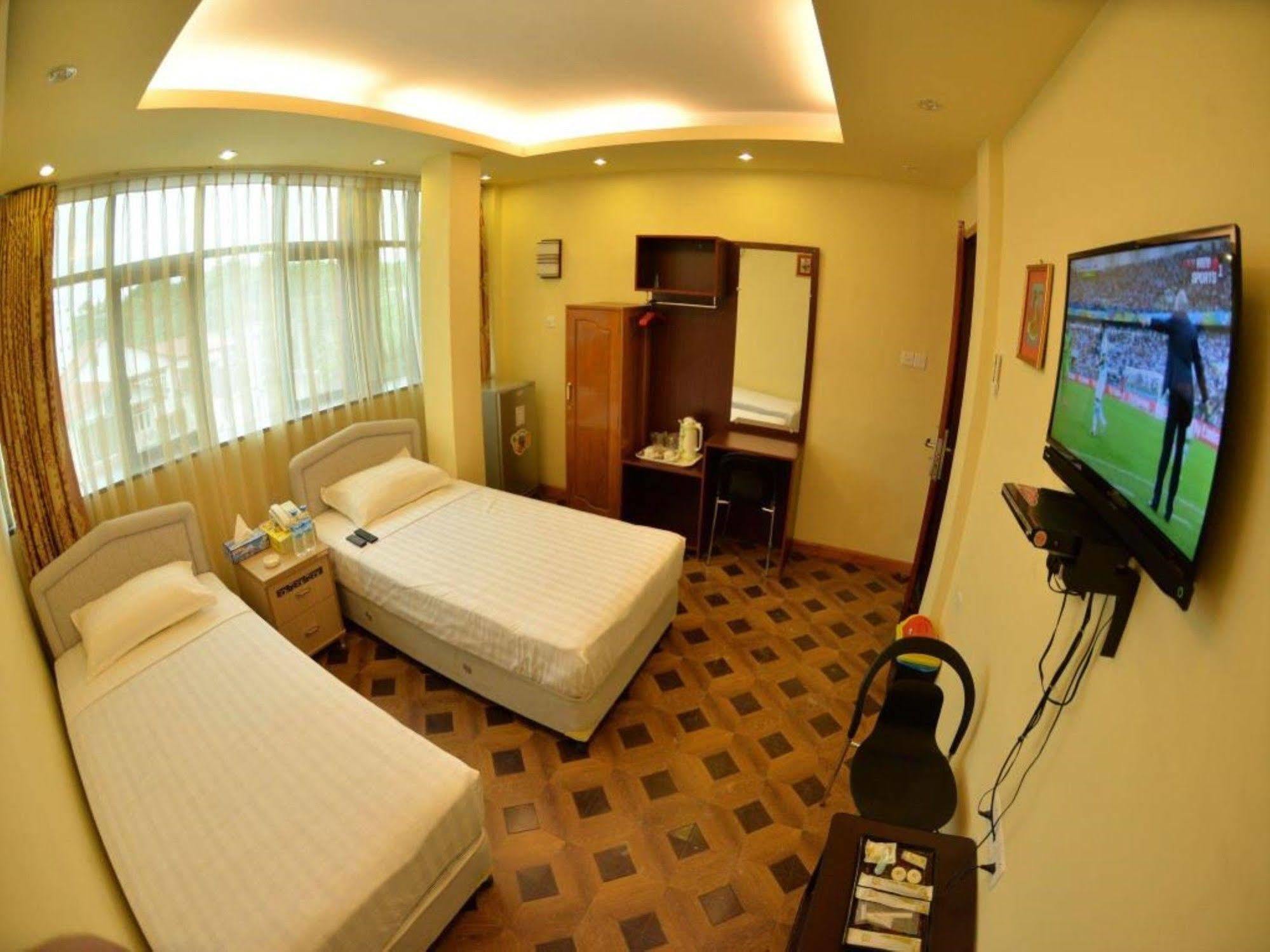 New Golden Forward Hotel Rangun Zewnętrze zdjęcie