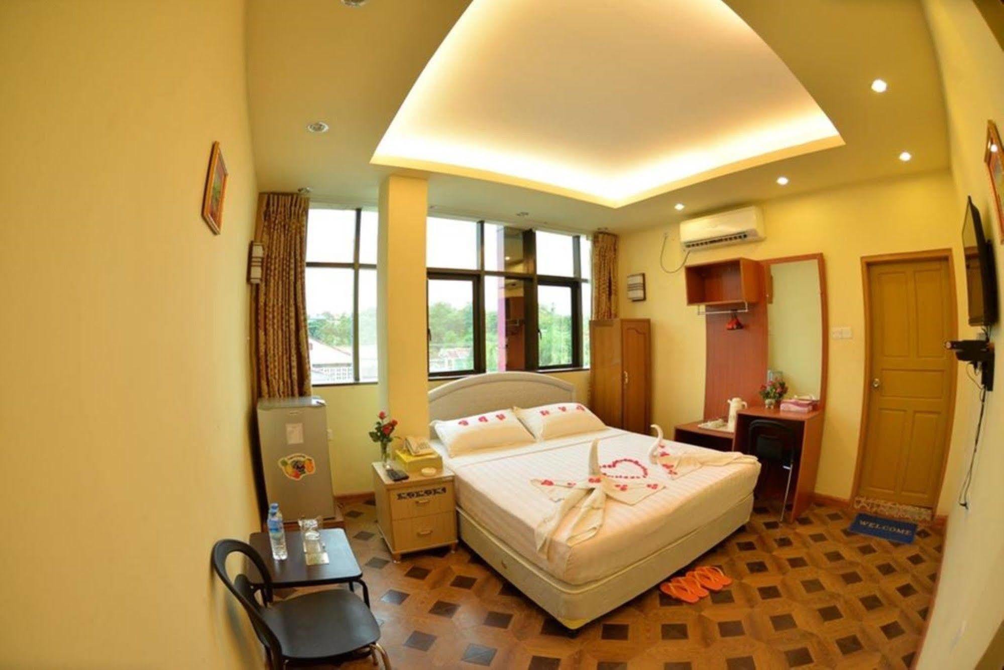 New Golden Forward Hotel Rangun Zewnętrze zdjęcie
